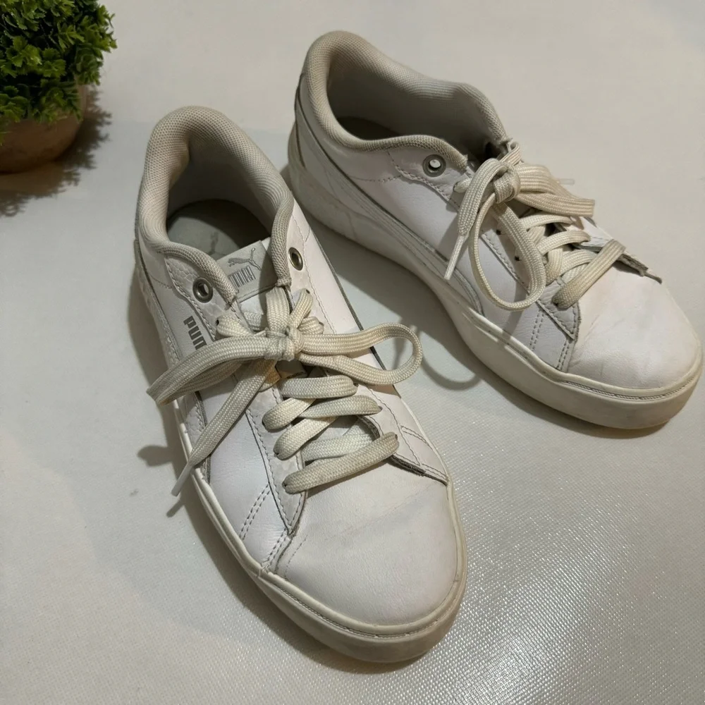 Puma White Platform Lace Up Sneakers Shoes‎ Women’s Size 7